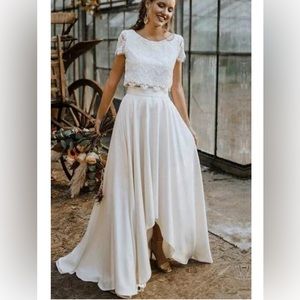 Two piece bridal skirt and cropped lace top, size 8, new with tags
